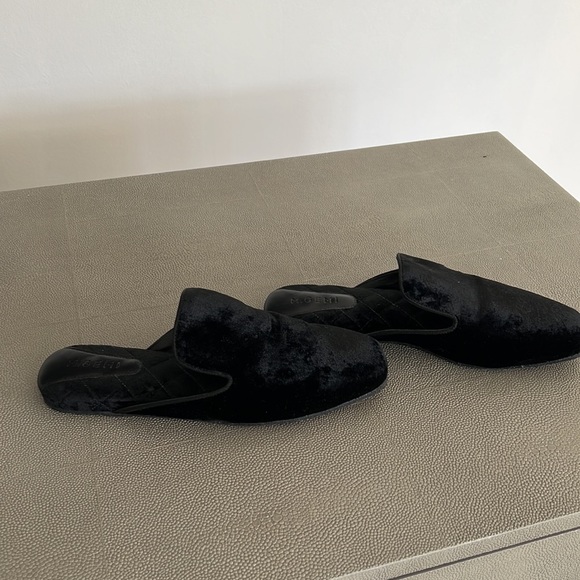 M. Gemi Calma Black Velvet Slippers-Slides - Picture 5 of 6